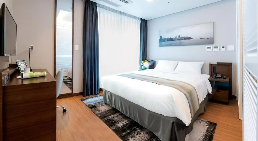 Felix By Stx Hotel & Suite Busan Apartment