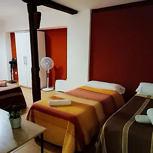 https://corrala-de-san-anton-sencillo-apartamento-en-pleno-centro.es-andalucia.com